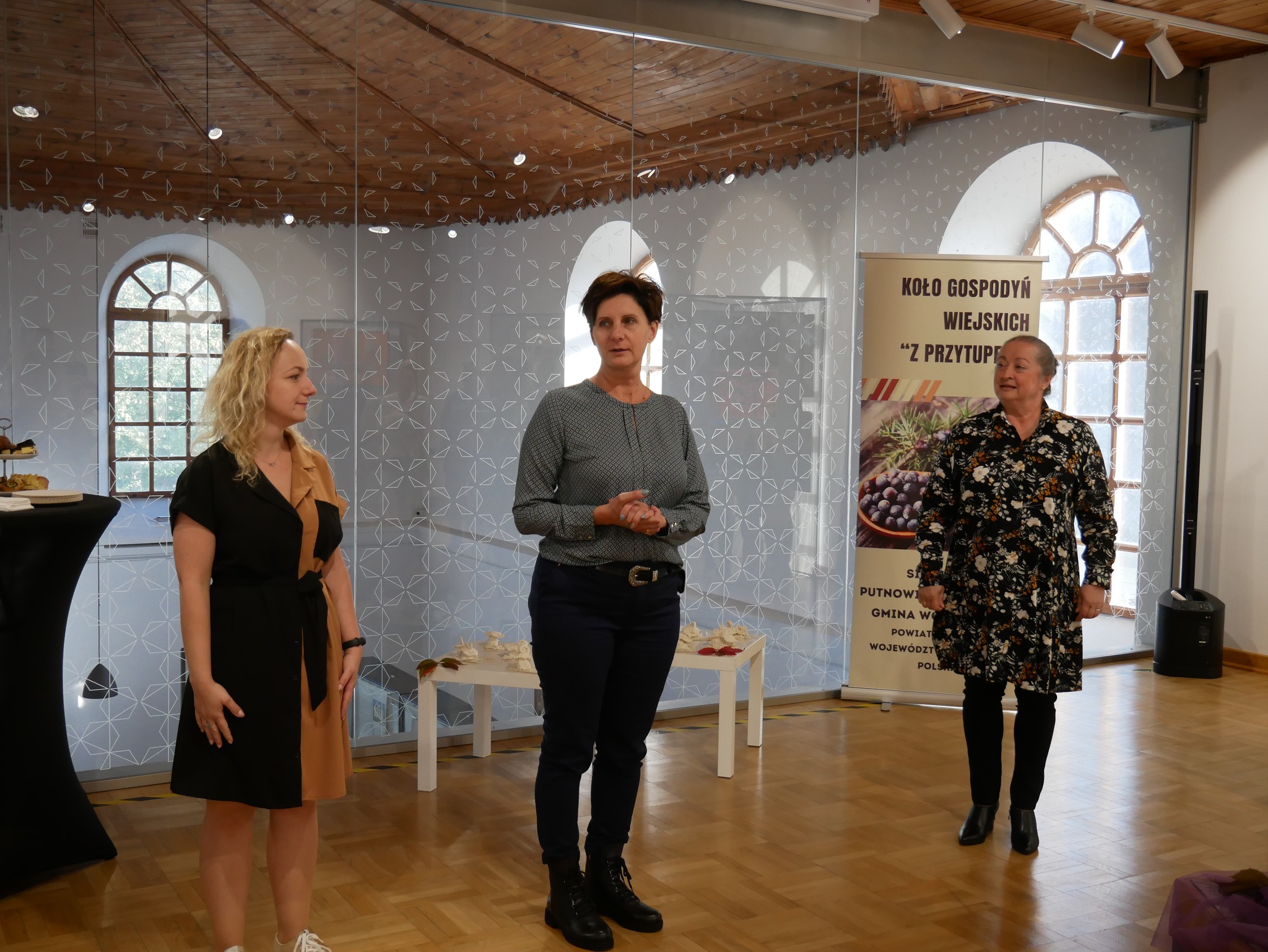 Otwarcie wystawy prac plastycznych